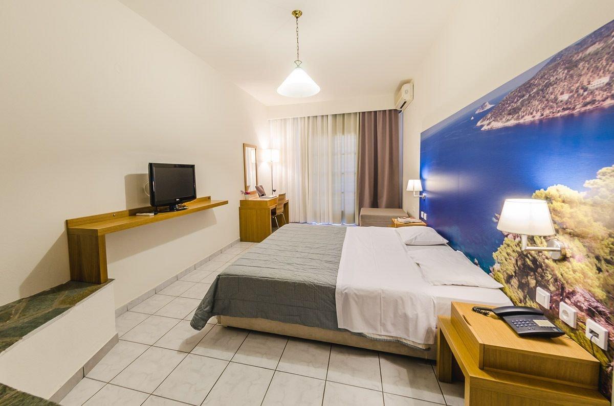 Hotel Nereides Патитири Экстерьер фото