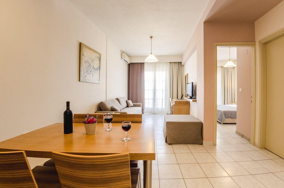 Hotel Nereides Патитири Экстерьер фото
