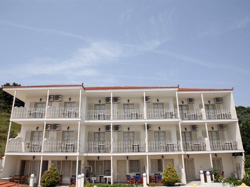 Hotel Nereides Патитири Экстерьер фото