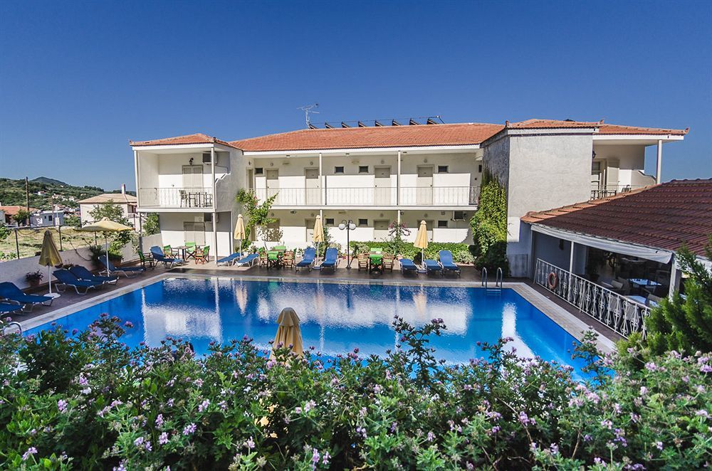 Hotel Nereides Патитири Экстерьер фото